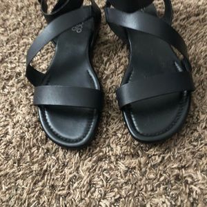 Franco Sarto black sandals 8.5 ( worn a few times/shipped without box)